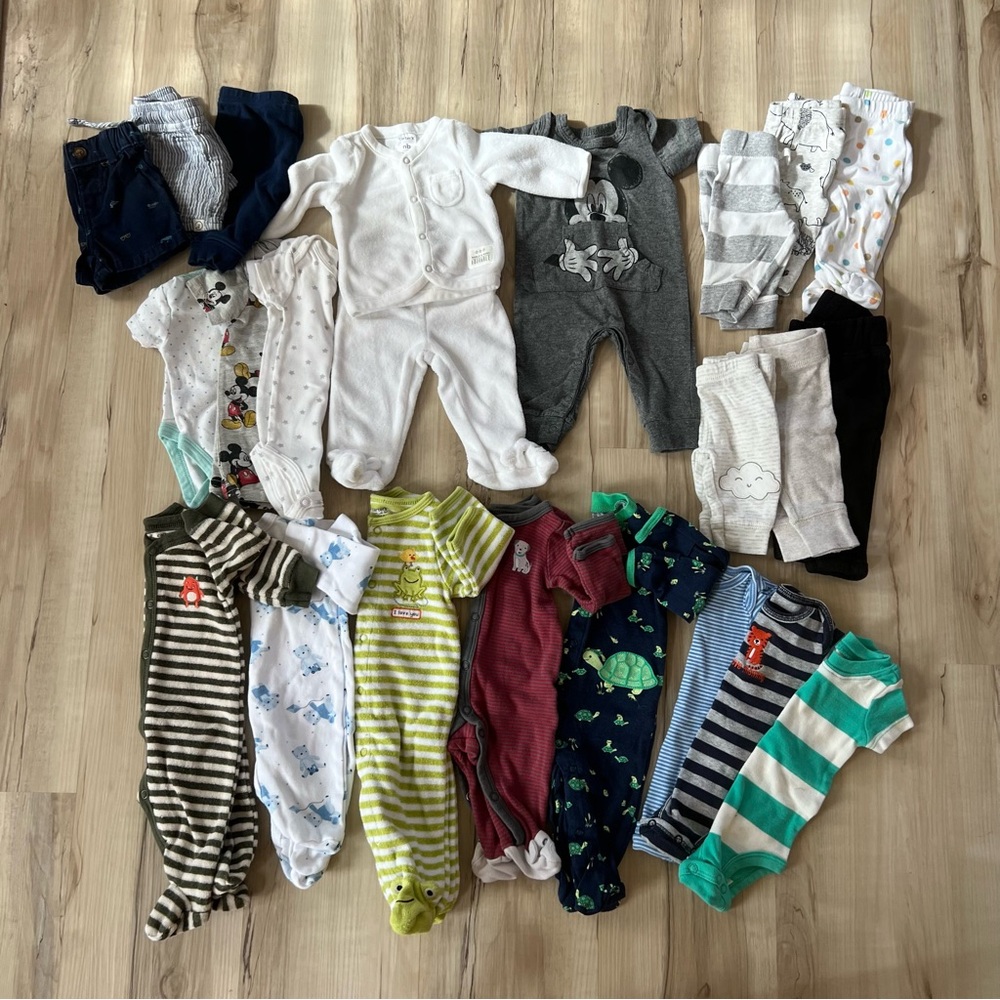 Lot of 23 Newborn Baby Boy Clothes Outfits Sleepers Shirts Pants Shorts